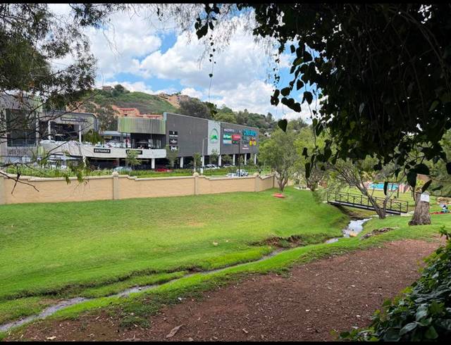 2 BEDROOM PROPERTY TO RENT IN HELDERKRUIN